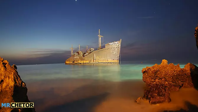 کشتی یونانی از جاهای دیدنی کیش